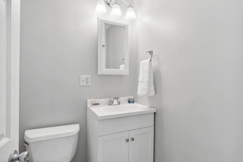 278 Rogers Road Yarmouth ME 04096