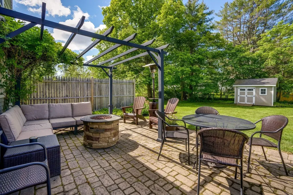 278 Rogers Road Yarmouth ME 04096