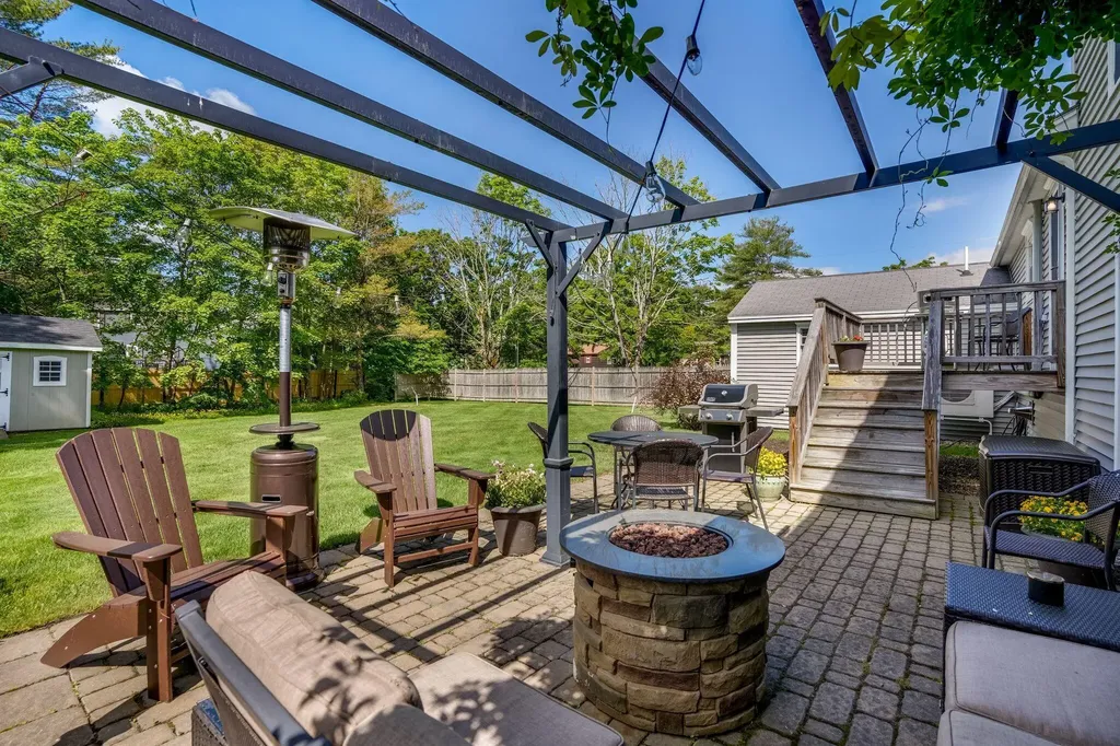 278 Rogers Road Yarmouth ME 04096
