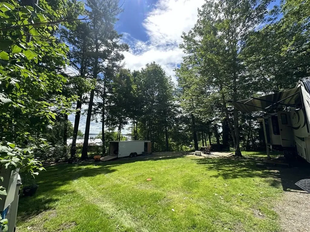 142 Luckys Landing Road Glenburn ME 04401