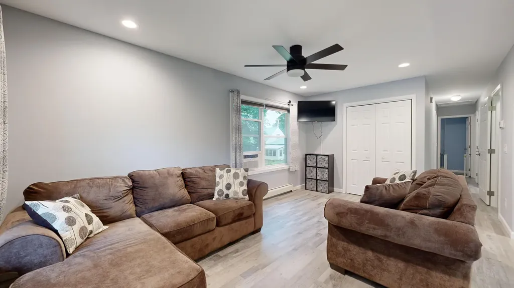 14 Weaver Street Auburn ME 04210