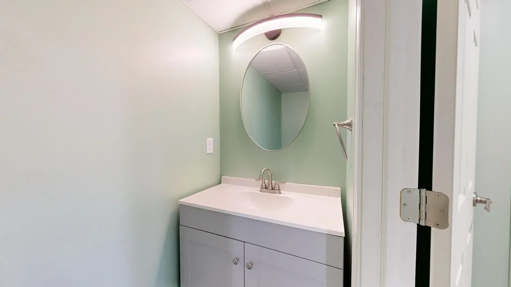 14 Weaver Street Auburn ME 04210