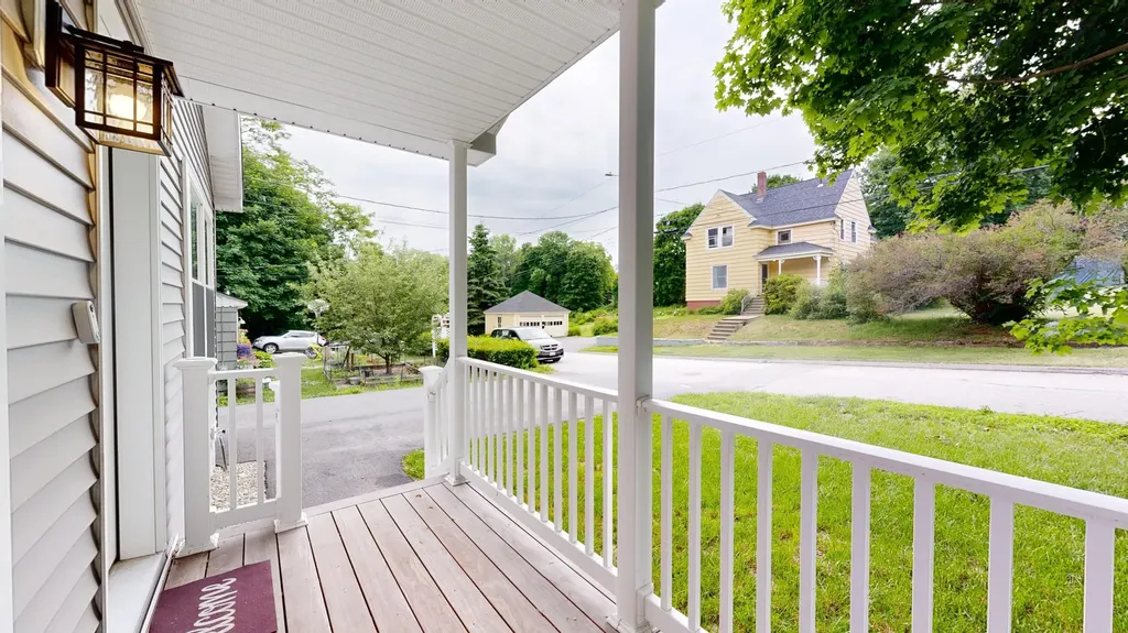 14 Weaver Street Auburn ME 04210