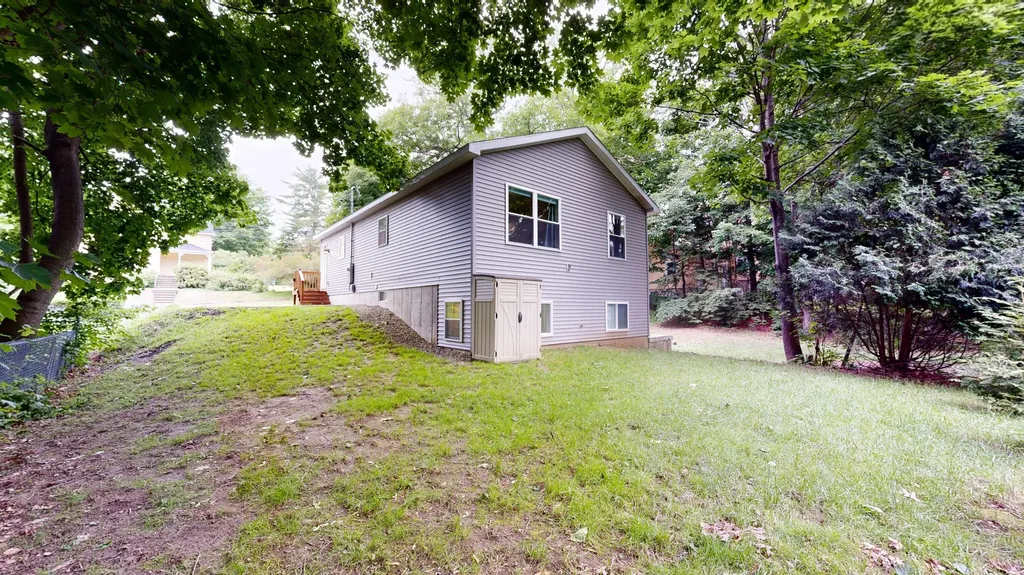 14 Weaver Street Auburn ME 04210