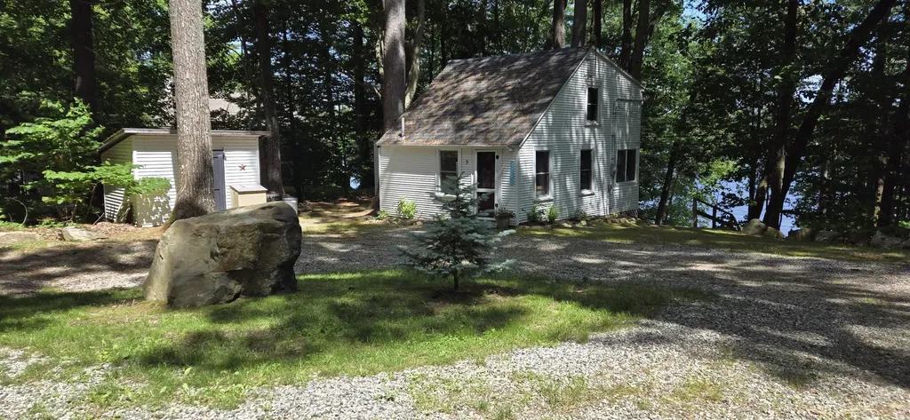 9 Cresthaven Road Windham ME 04062