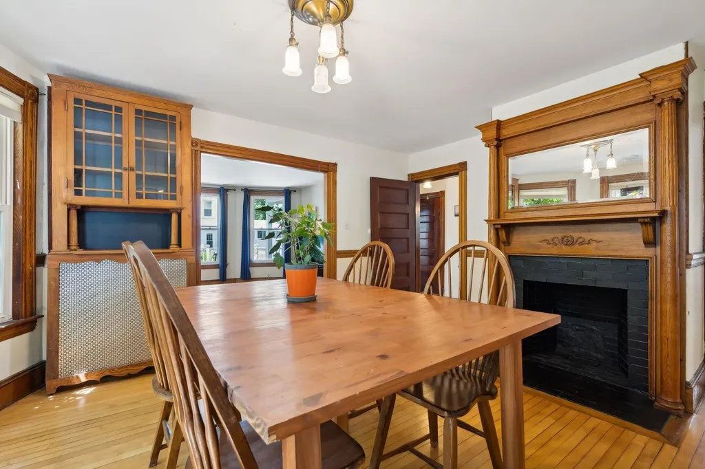 49 Clifton Street Portland ME 04101