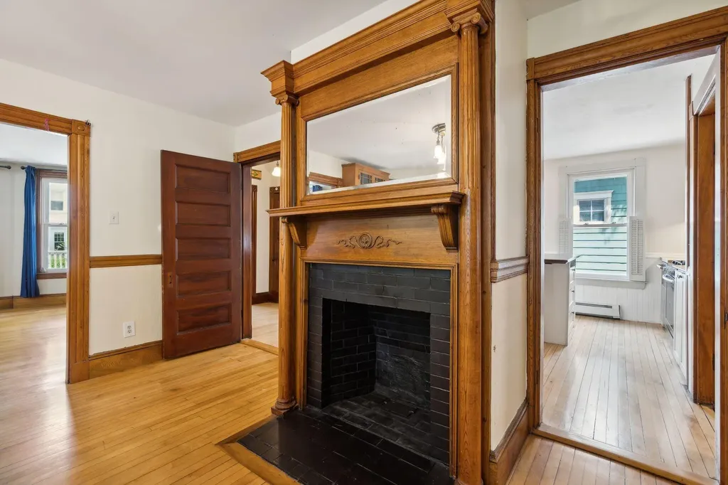 49 Clifton Street Portland ME 04101