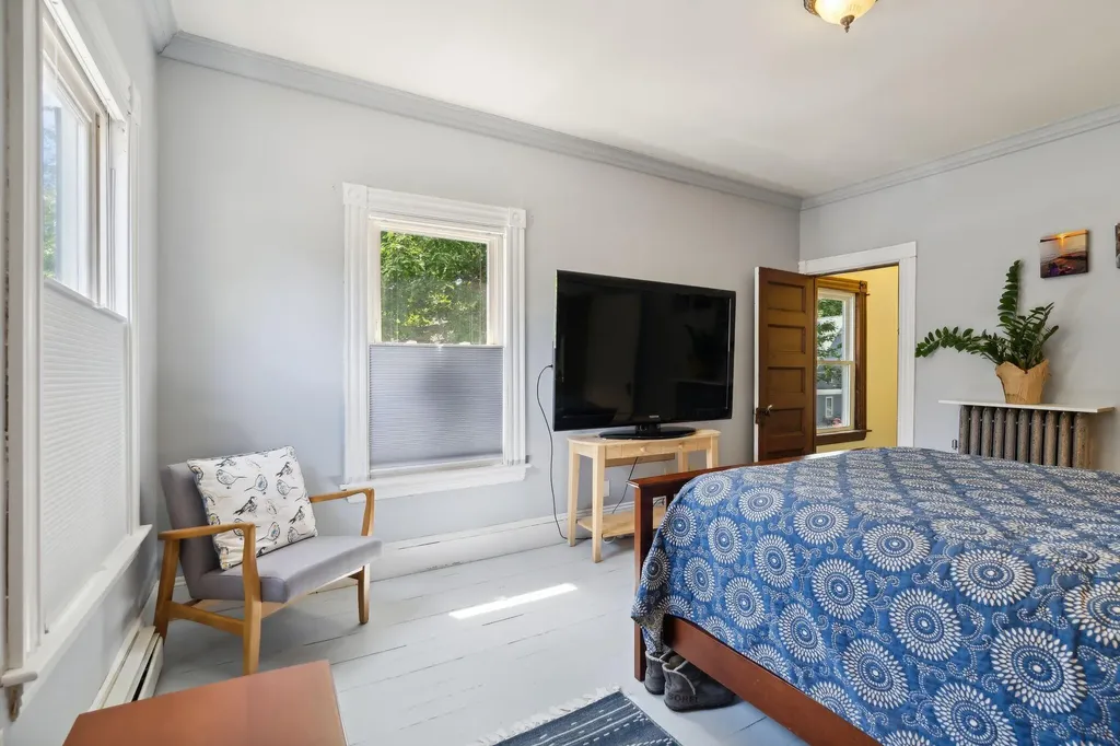49 Clifton Street Portland ME 04101