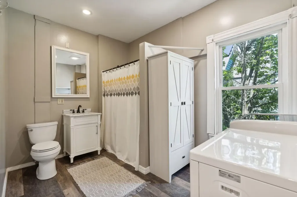 49 Clifton Street Portland ME 04101
