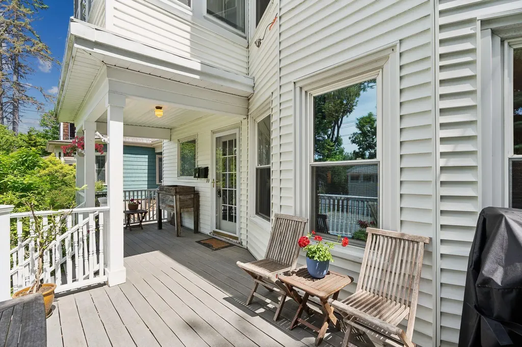 49 Clifton Street Portland ME 04101