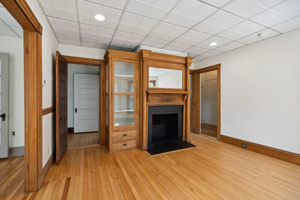 49 Clifton Street Portland ME 04101
