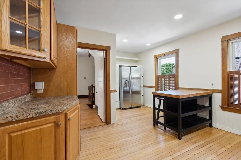 49 Clifton Street Portland ME 04101