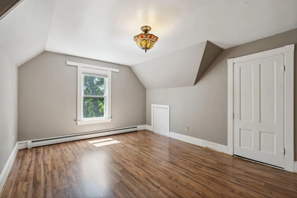 49 Clifton Street Portland ME 04101