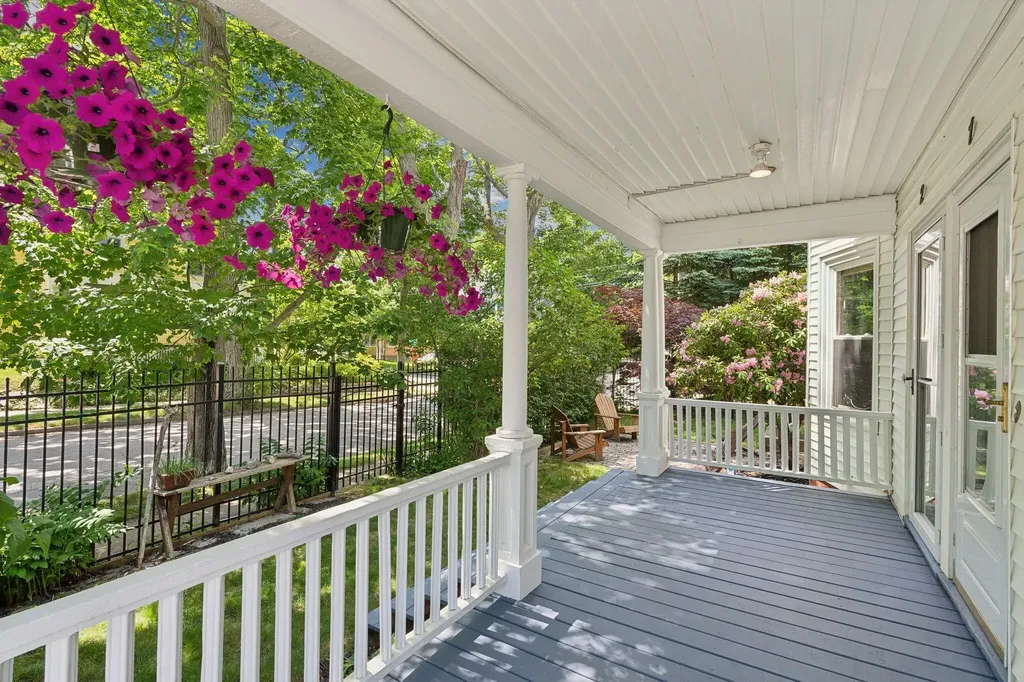 49 Clifton Street Portland ME 04101