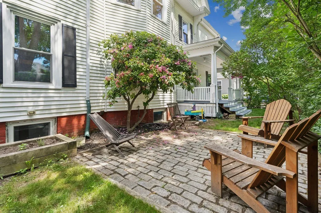 49 Clifton Street Portland ME 04101