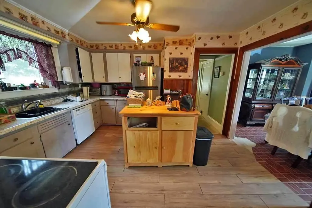 34 Charles Street Houlton ME 04730