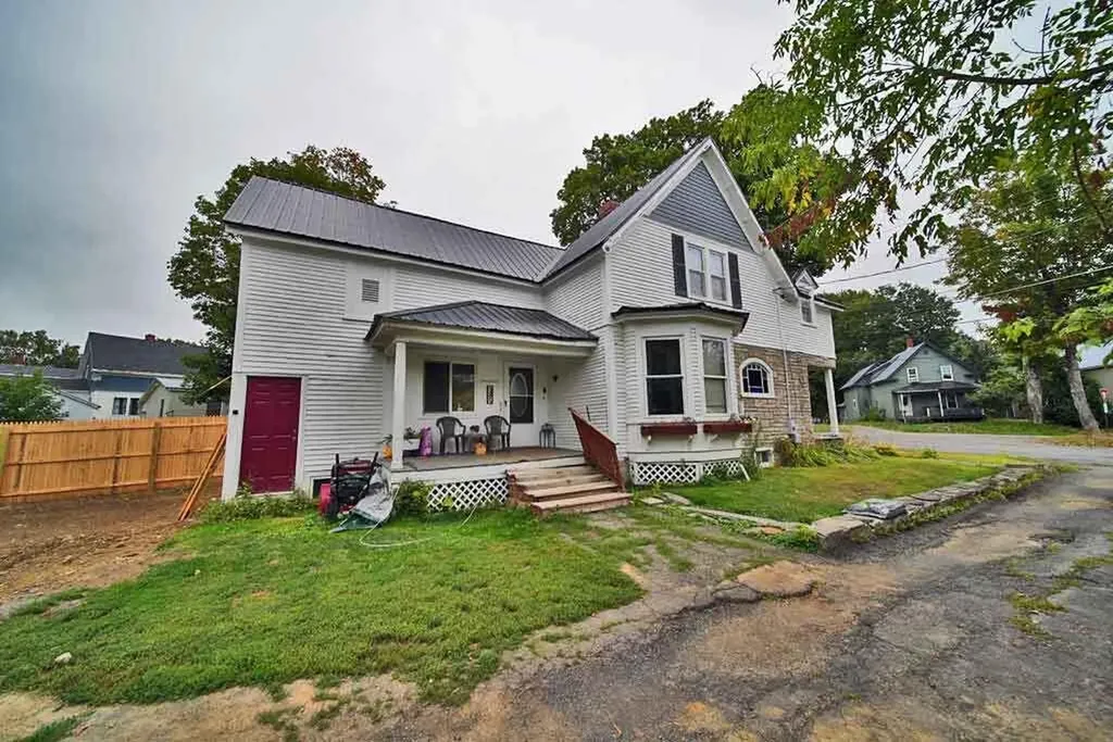 34 Charles Street Houlton ME 04730
