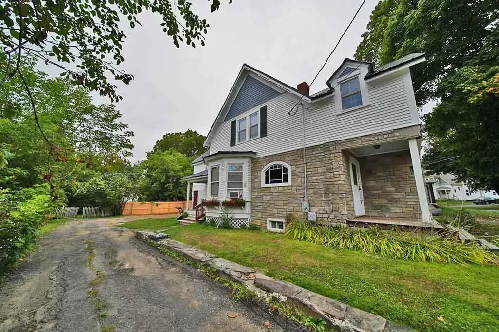 34 Charles Street Houlton ME 04730