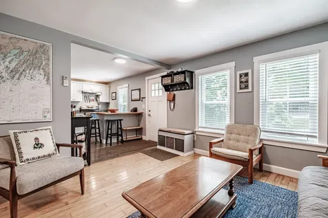 19 Ledgewood Drive Falmouth ME 04105