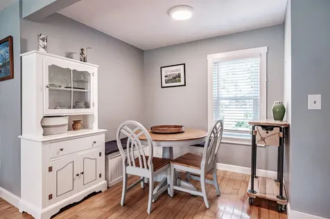 19 Ledgewood Drive Falmouth ME 04105