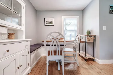 19 Ledgewood Drive Falmouth ME 04105