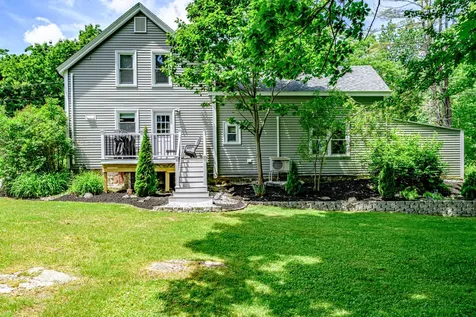 19 Ledgewood Drive Falmouth ME 04105