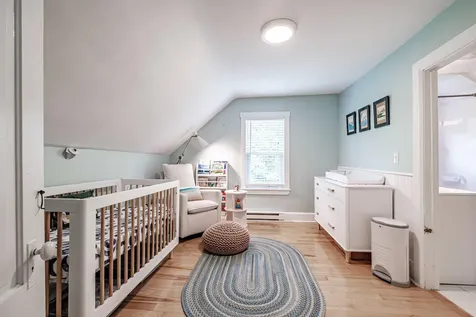 19 Ledgewood Drive Falmouth ME 04105