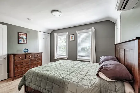 19 Ledgewood Drive Falmouth ME 04105
