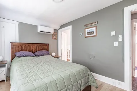 19 Ledgewood Drive Falmouth ME 04105