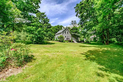 19 Ledgewood Drive Falmouth ME 04105