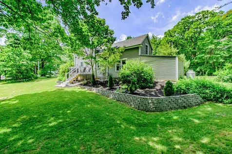 19 Ledgewood Drive Falmouth ME 04105