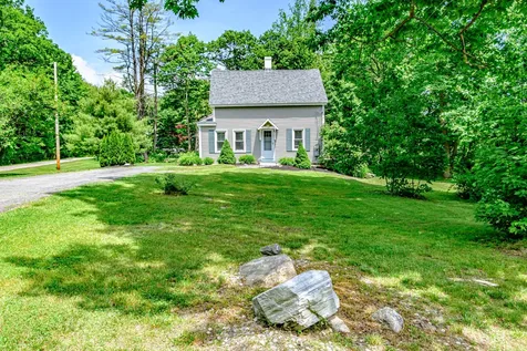 19 Ledgewood Drive Falmouth ME 04105