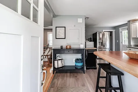 19 Ledgewood Drive Falmouth ME 04105