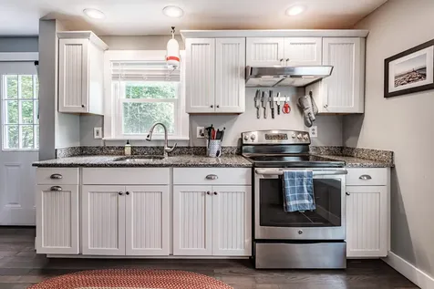 19 Ledgewood Drive Falmouth ME 04105