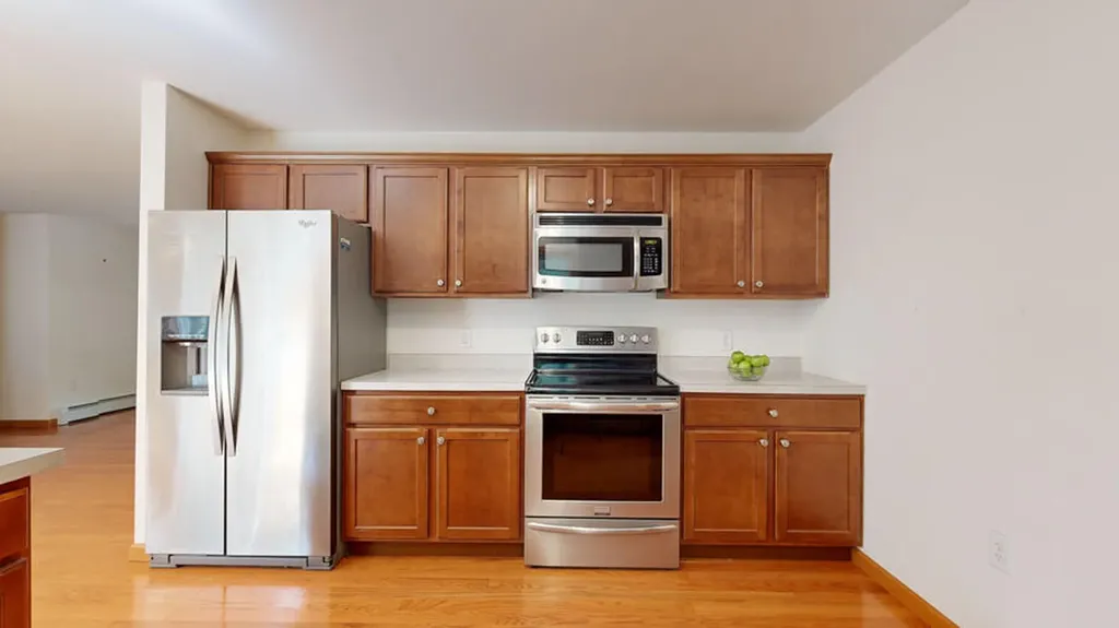 27 Bobolink Lane Thomaston ME 04861