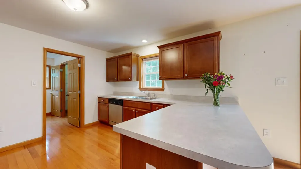 27 Bobolink Lane Thomaston ME 04861