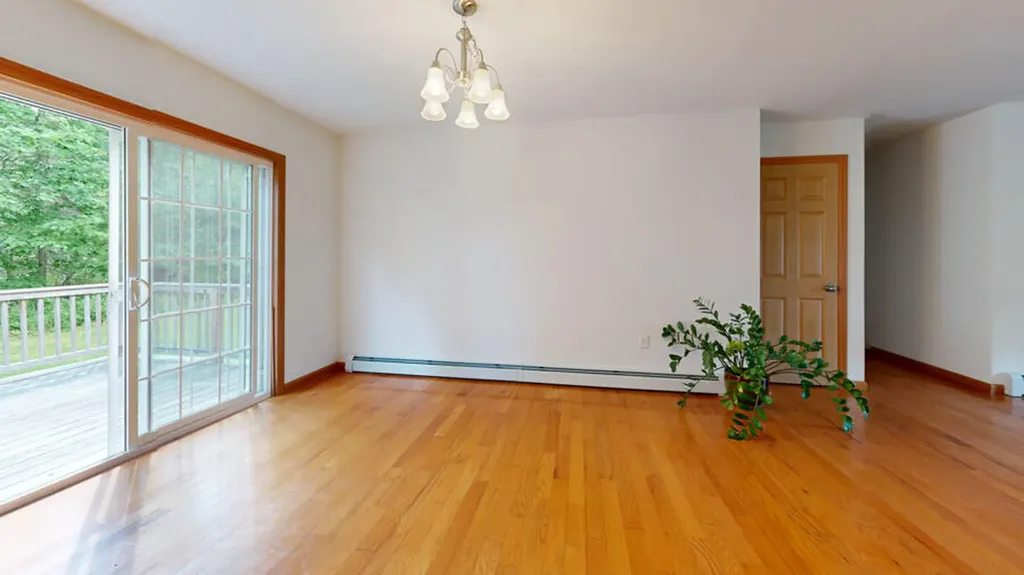 27 Bobolink Lane Thomaston ME 04861