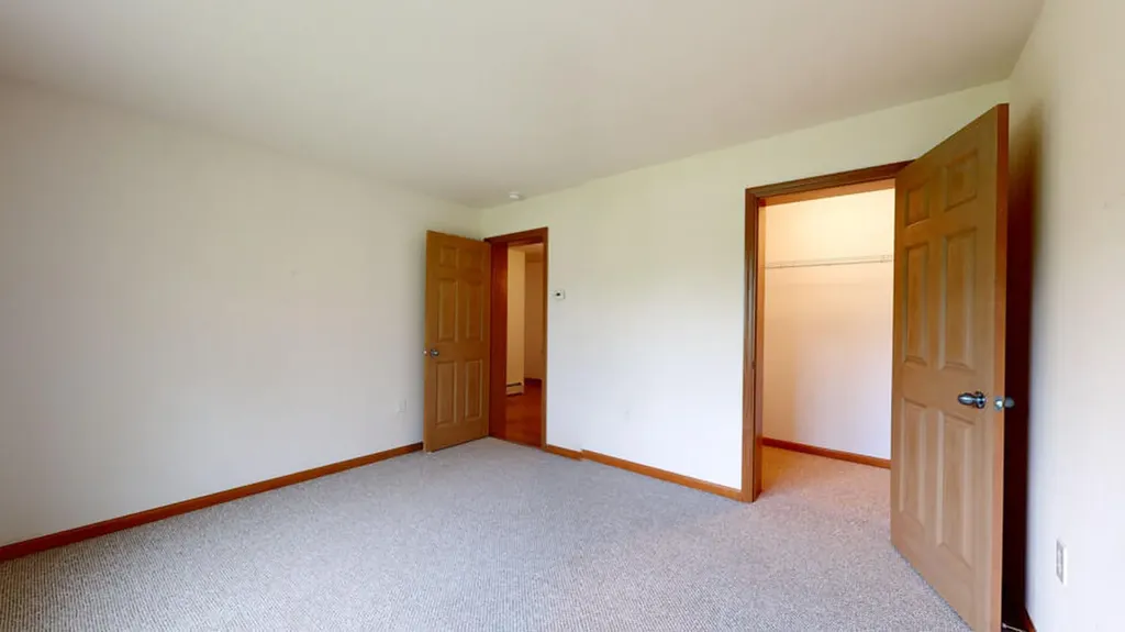 27 Bobolink Lane Thomaston ME 04861