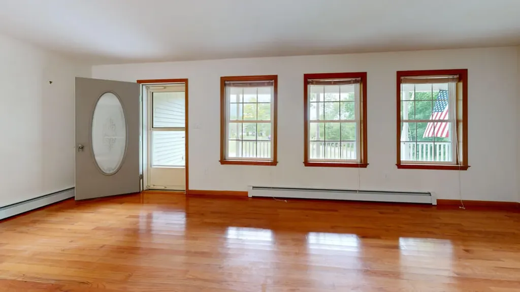 27 Bobolink Lane Thomaston ME 04861