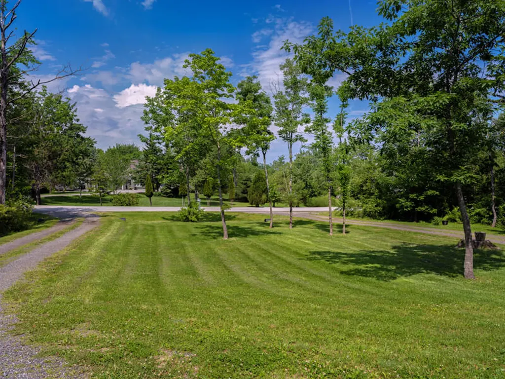 27 Bobolink Lane Thomaston ME 04861