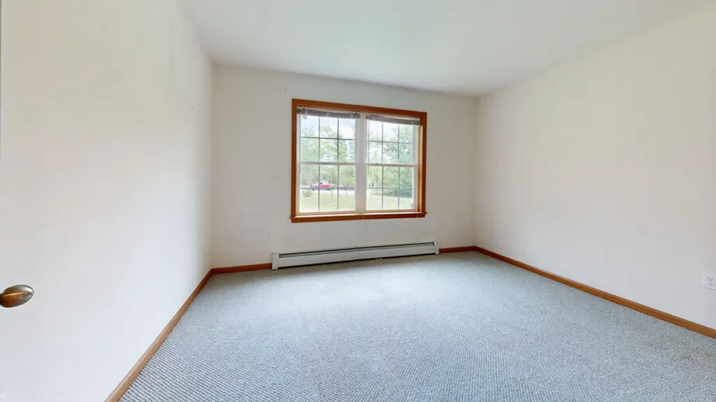 27 Bobolink Lane Thomaston ME 04861