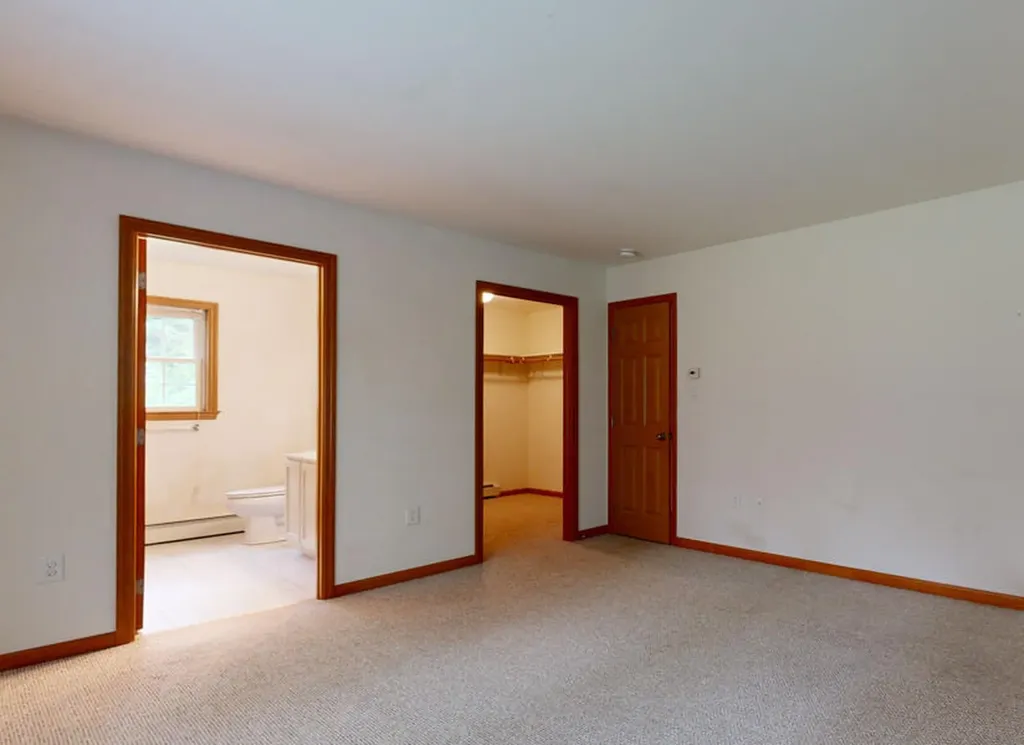 27 Bobolink Lane Thomaston ME 04861