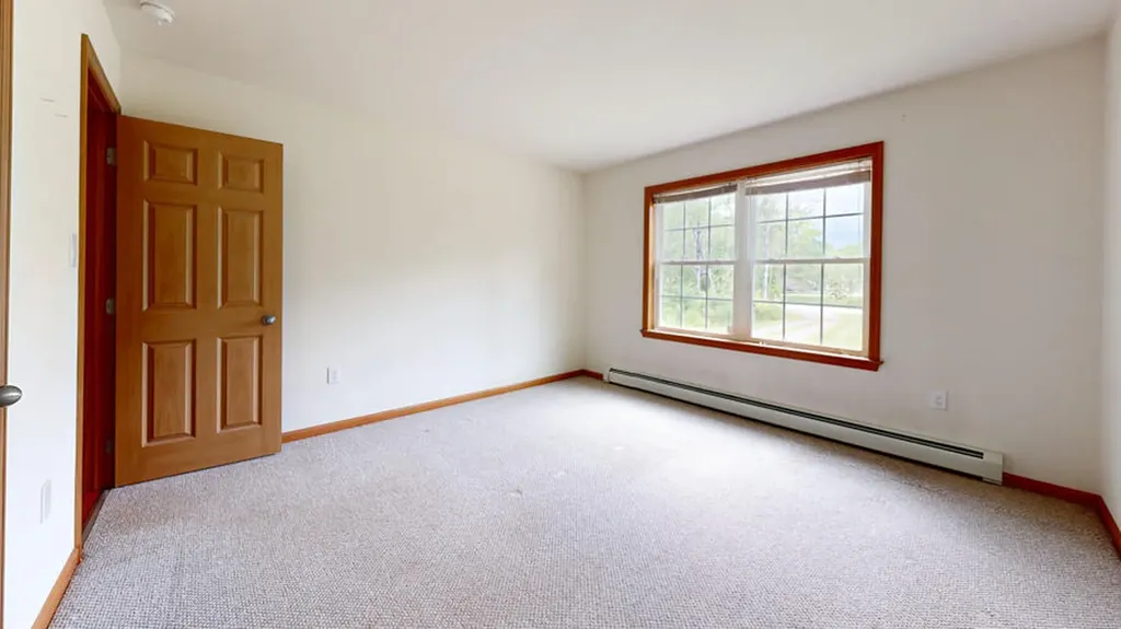 27 Bobolink Lane Thomaston ME 04861