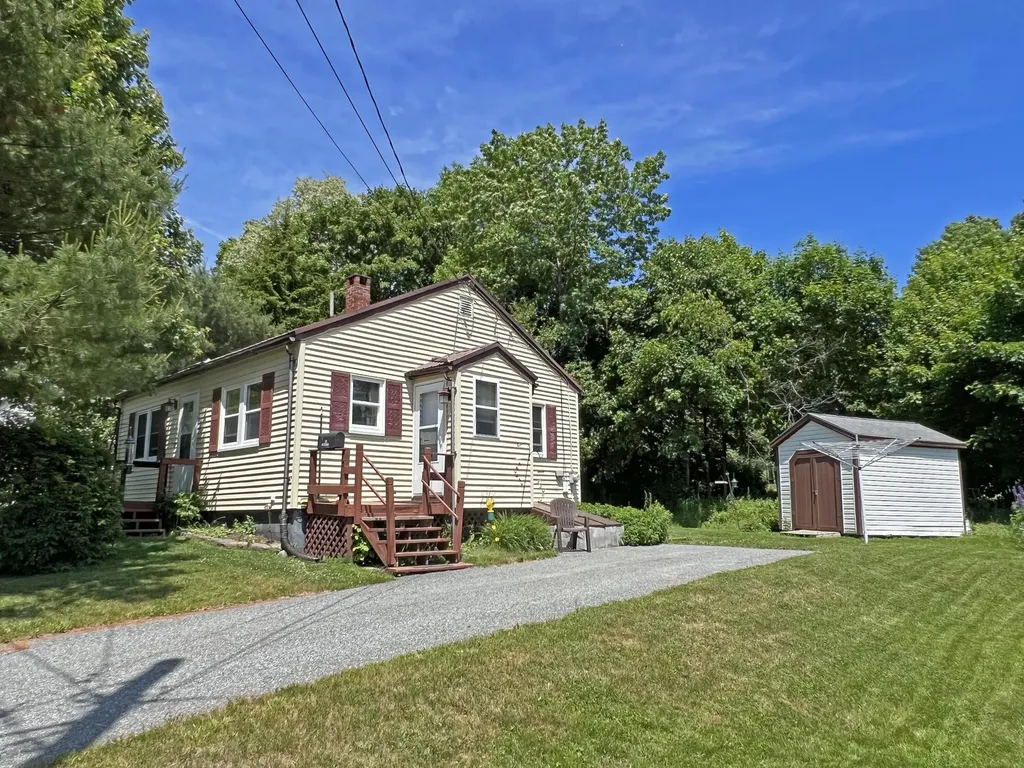 35 Sterling Street Ellsworth ME 04605