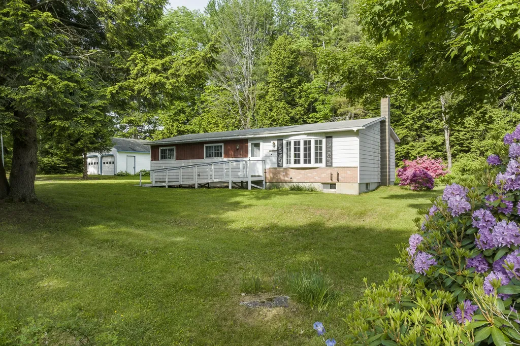 1302 West Road Litchfield ME 04350