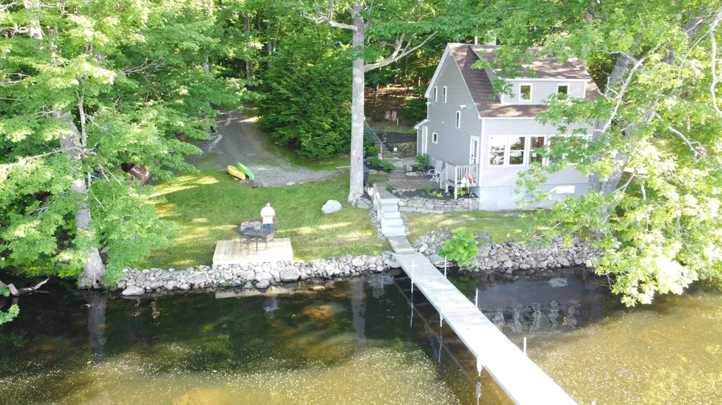 22 Dream Lane Richmond ME 04357
