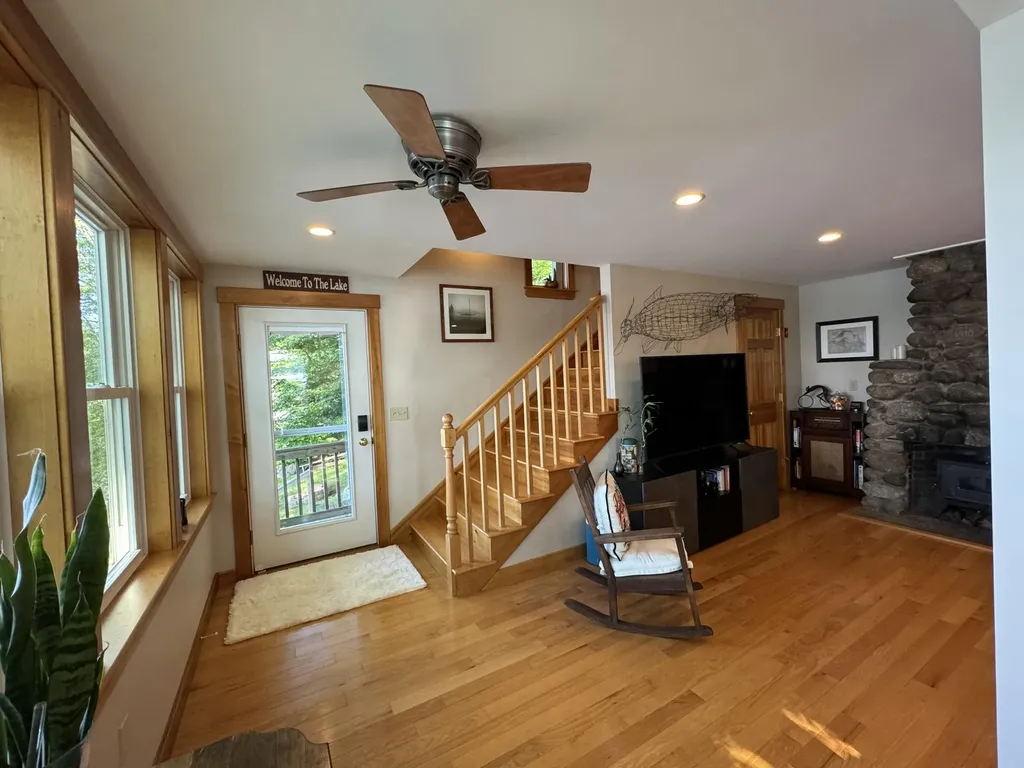 22 Dream Lane Richmond ME 04357