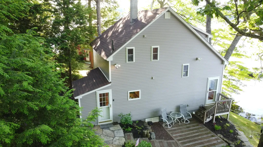 22 Dream Lane Richmond ME 04357