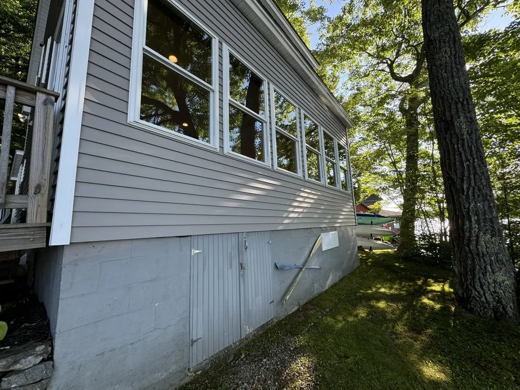22 Dream Lane Richmond ME 04357