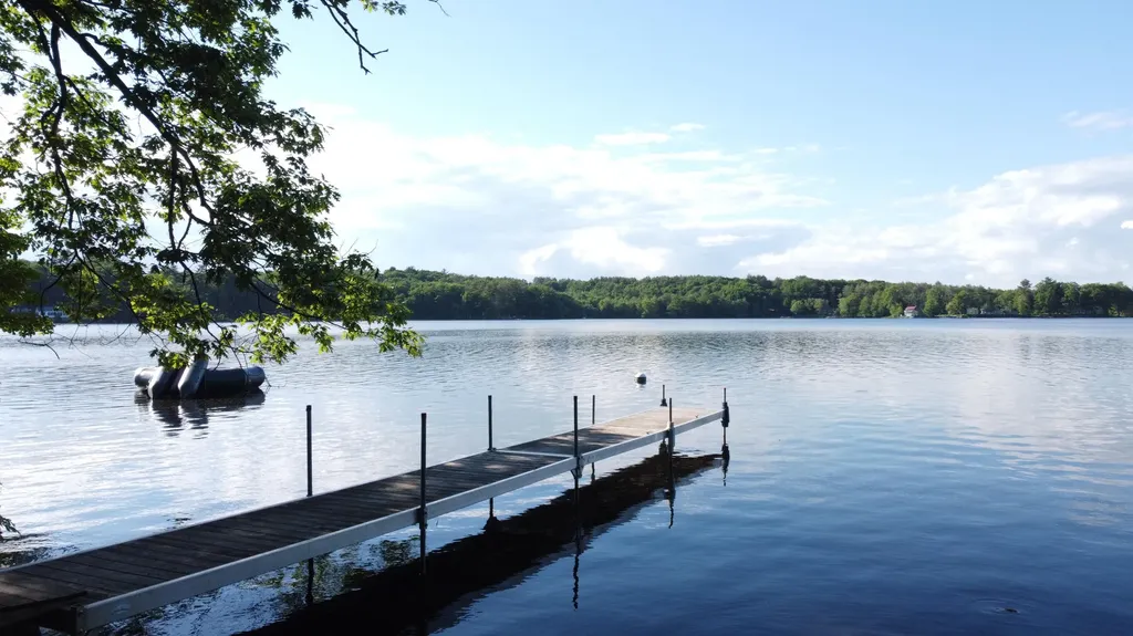 22 Dream Lane Richmond ME 04357